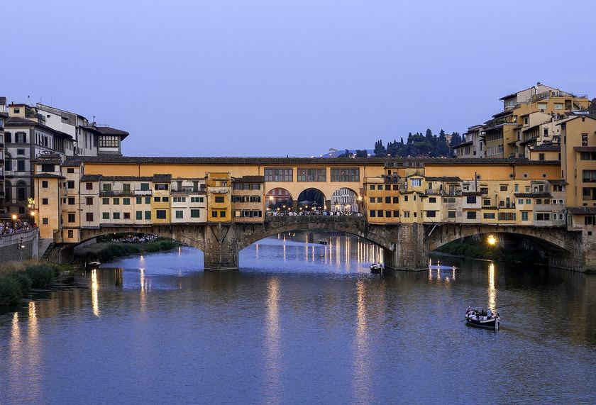 Ponte Vecchio seen from Ponte Santa Trinita at blue hour