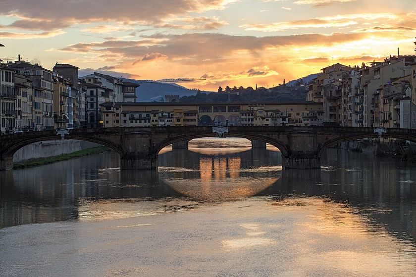 Ponte Santa Trinita and Ponte Vecchio along the Arno