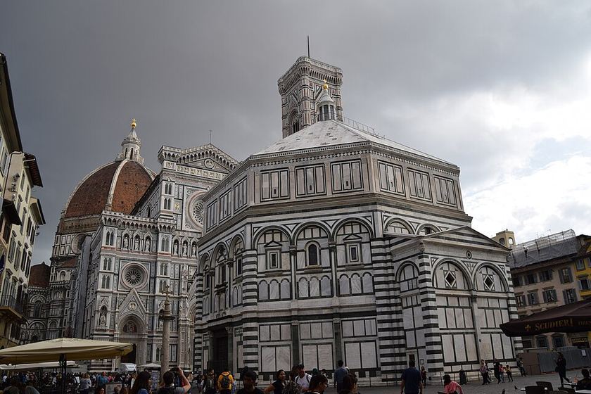 Florence Cathedral and dome from street level