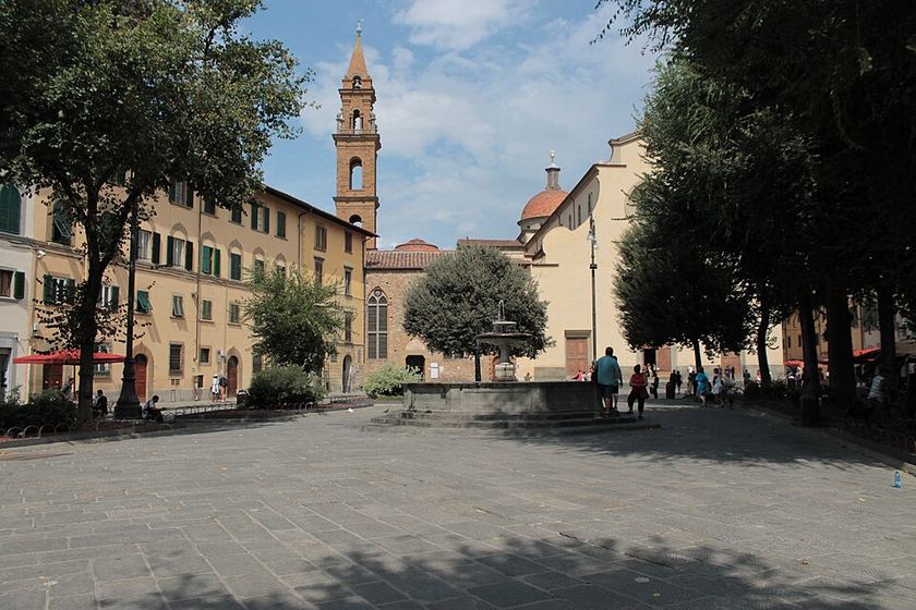 Basilica of Santo Spirito facade in Oltrarno